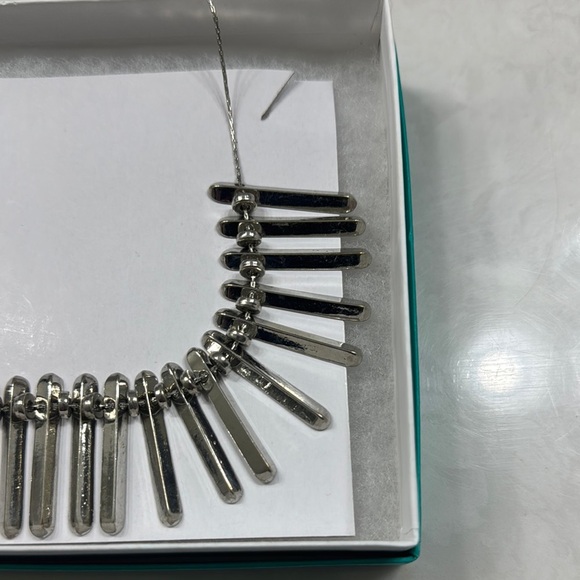 Bancroft Silver Arroy Metal Collar Necklace - Picture 2 of 8